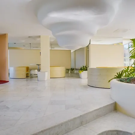 Avec Terrasse, Acces Pereire - Boulevard De L'ocean, ארסשון