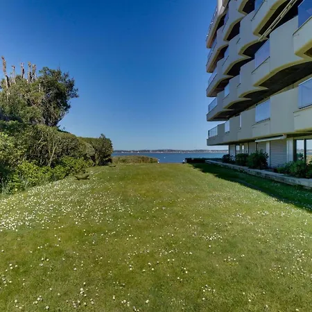 Avec Terrasse, Accès Pereire – Boulevard De L'océan,