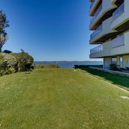 Avec Terrasse, Acces Pereire - Boulevard De L'ocean, דירה