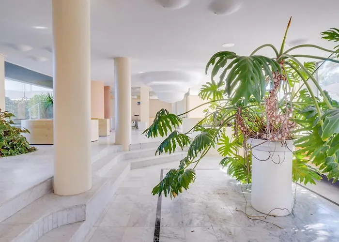 Avec Terrasse, Accès Pereire – Boulevard De L'océan, Appartement *