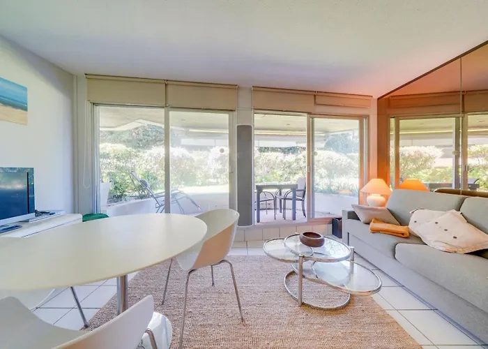 Avec Terrasse, Accès Pereire – Boulevard De L'océan, Appartement *